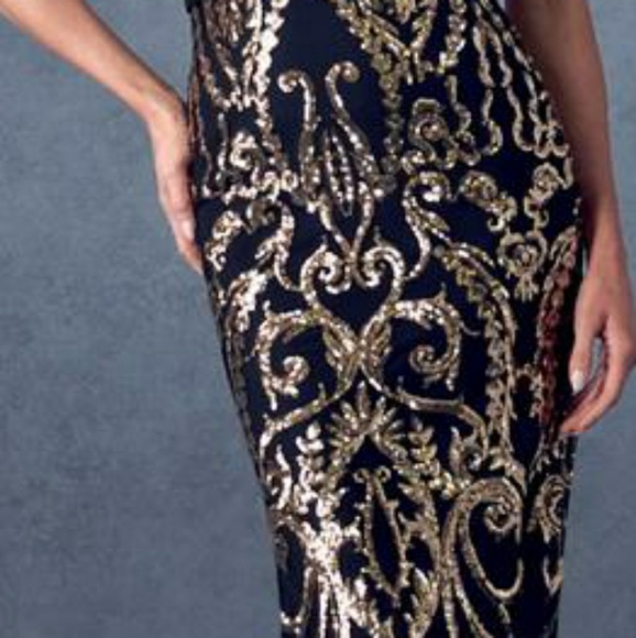 Formal dress - Picture 3 of 7